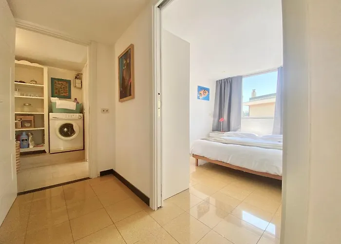 Casaviva - With Terrace And Parking In Apartment